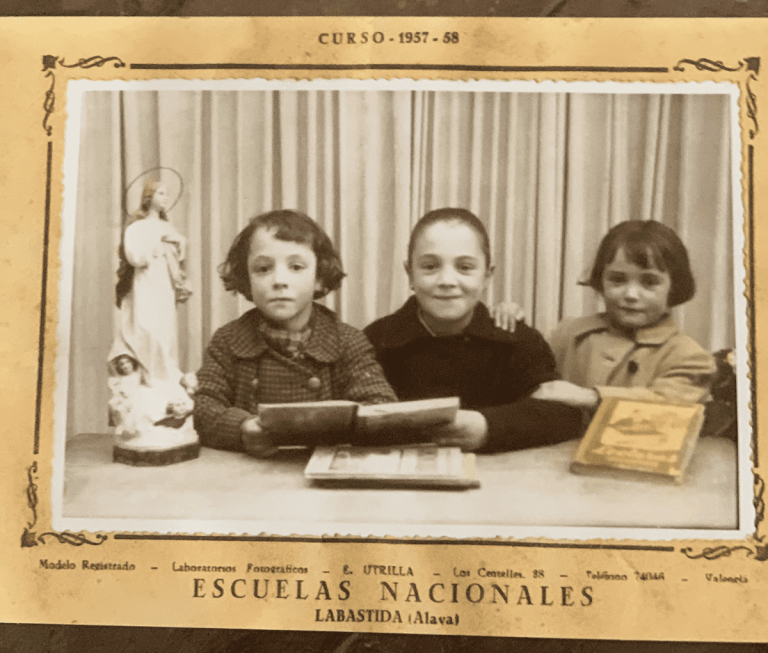 Pueblos de Álava, de abuelas a nietas y nietos. Labastida. Álbum familiar de Eulalia Oribe