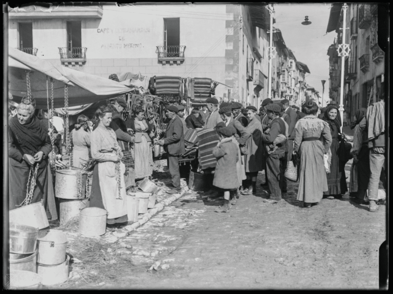 Agurain | Pueblos de Álava, de abuelas a nietas y nietos. E. Guinea. Archivo Municipal de Vitoria-Gasteiz