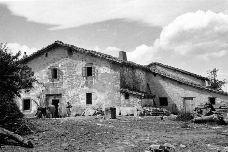 Pueblos de Álava - de abuelas a nietos. Barrundia.