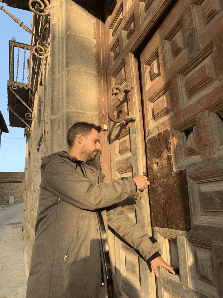 Pueblos de Álava - de abuelas a nietos. Añana.