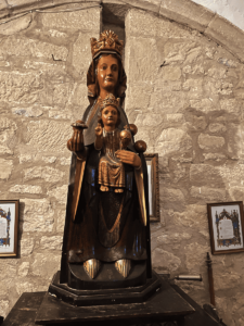 Pueblos de Álava, de abuelas a nietas y nietos. Valdegovía