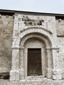 Pueblos de Álava, de abuelas a nietas y nietos. Valdegovía