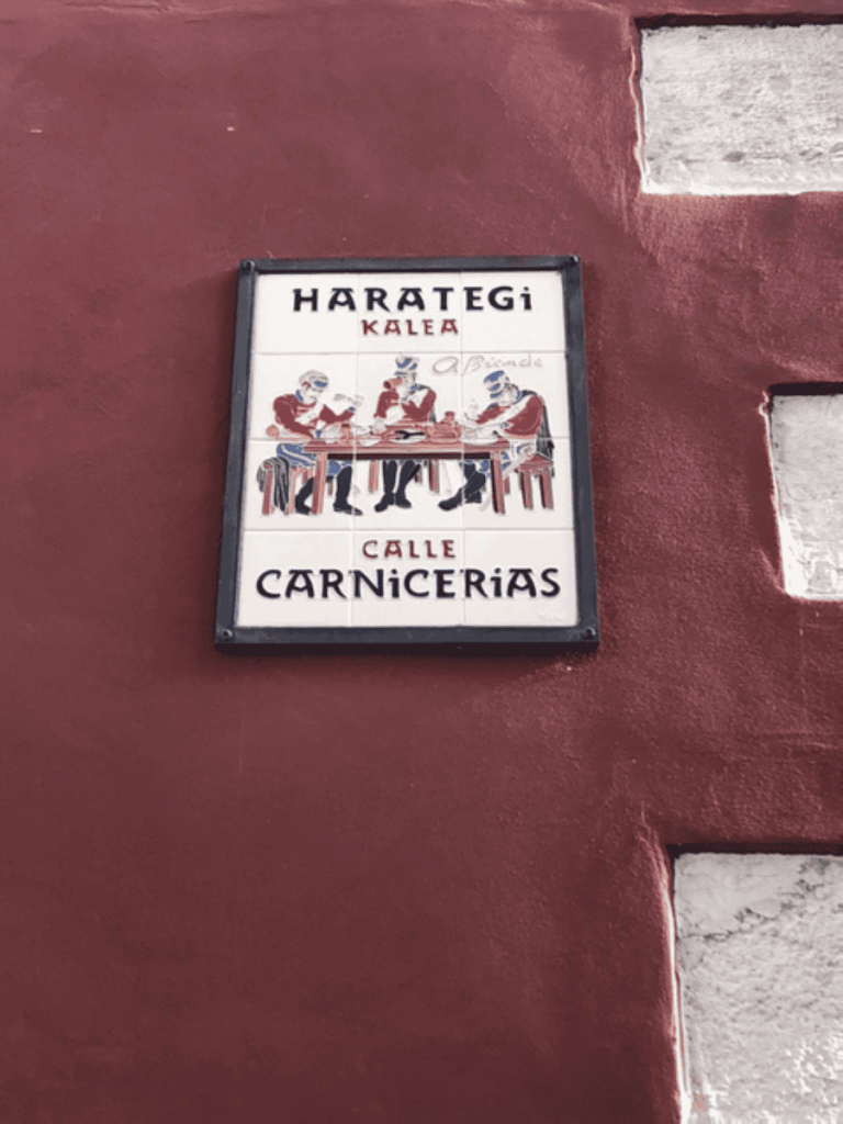 Pueblos de Álava, de abuelas a nietas y nietos - Agurain