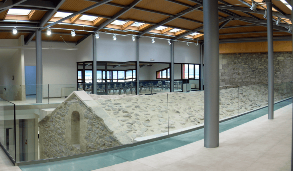 Pueblos de Álava, de abuelas a nietas y nietos - Agurain