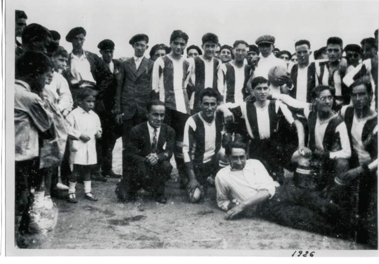 Pueblos de Álava, de abuelas a nietas y nietos