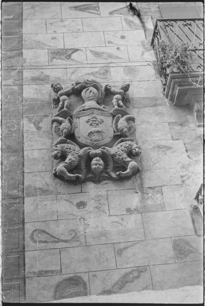 Pueblos de Álava, de abuelas a nietas y nietos. Maeztu