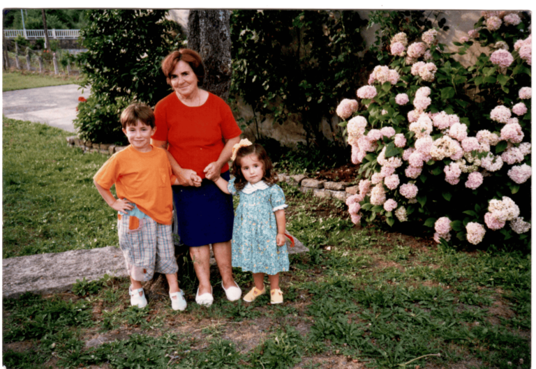 Pueblos de Álava, de abuelas a nietas y nietos. Okondo