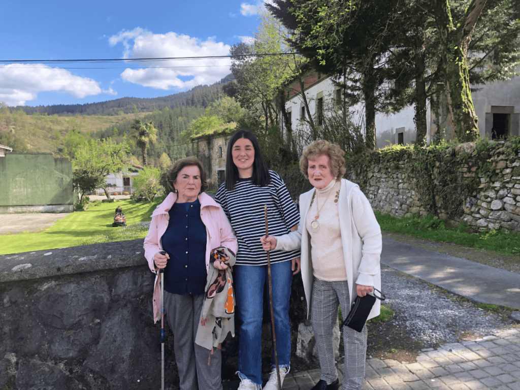 Pueblos de Álava, de abuelas a nietas y nietos. Okondo