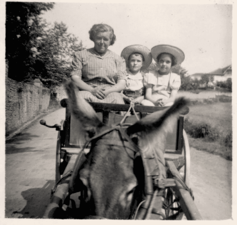 Pueblos de Álava, de abuelas a nietas y nietos. Ayala.