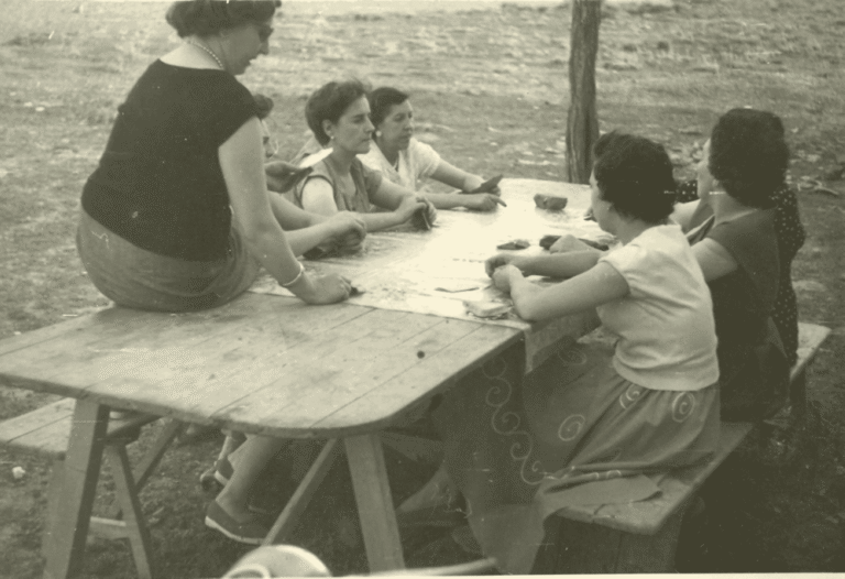 Pueblos de Álava, de abuelas a nietas y nietos. Elciego.